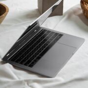 Huawei представила MateBook X 2020