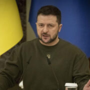 Депутат Рады раскритиковал решение о продлении полномочий Зеленского