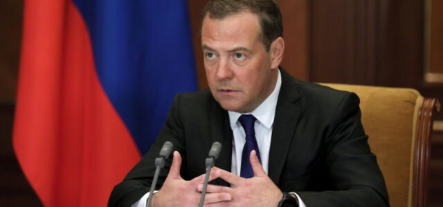 Медведев назвал единственный способ исцелиться для киевского режима