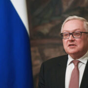 Россия пока не получила агреман новому послу в США, заявил Рябков