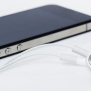 Лучший кабель Thunderbolt 3 для устройств Apple