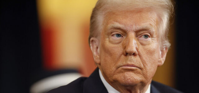 Трамп заявил, что не допустит дефицита в торговле с Мексикой