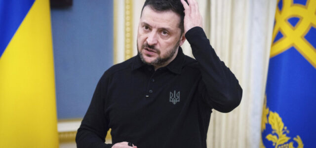 В Раде обратились к родителям Зеленского с неожиданным вопросом