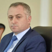 Глава Приднестровья поздравил Гунбу с избранием на пост президента Абхазии