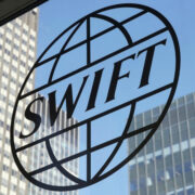 Глава ВТБ заявил, что SWIFT уже никому не нужен