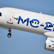 Отмена санкций не повлияет на производство МС-21 и SJ-100, заявил Чемезов