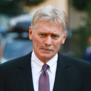 Песков назвал политику ЕС по Украине «оголтелым милитаризмом»
