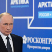 Путин заявил о необходимости формирования резервов для борьбы с инфляцией