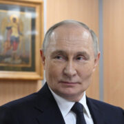Россия формирует новые возможности для экономики, заявил Путин