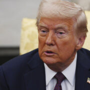 Трамп призвал ФРС снизить процентную ставку