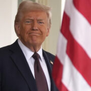 Трамп заявил о новом буме американской промышленности