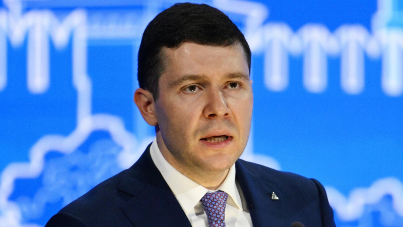Алиханов рассказал о поручении Мантурова по программе автокредитования