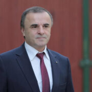 Экс-премьер Молдавии обвинил власти в нарушении прав верующих