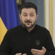«Киев выбрал». Заявление Зеленского о переговорах вызвало ярость на Западе