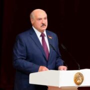 Лукашенко назвал причины конфликта на Украине
