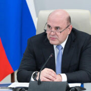 Мишустин поручил обеспечить аграриев всем необходимым для полевых работ