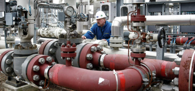 Суд обязал Wintershall приостановить разбирательства против России