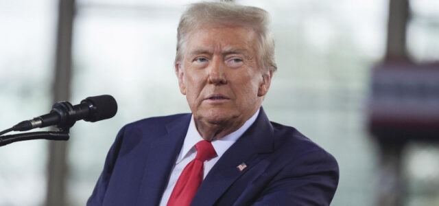 Трамп обсудил с президентом Египта ситуацию в Газе