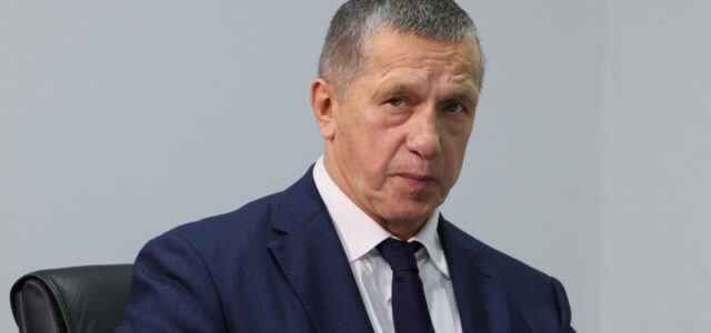 Трутнев рассказал о развитии Арктического полигона железных дорог