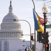 В США все готово к заключению ресурсной сделки с Украиной, заявил Бессент