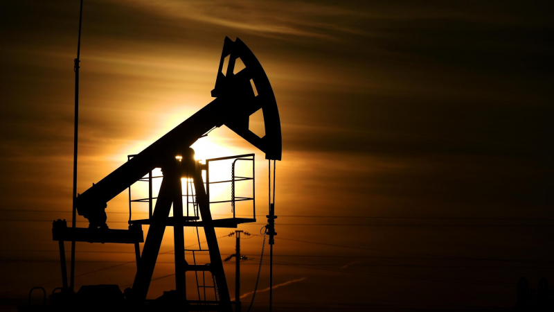 Цена нефти Brent поднялась выше 64 долларов за баррель