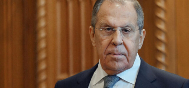 Лавров прокомментировал отмену США санкций против Сирии