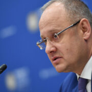 Многие западные предприниматели не ушли с российского рынка, заявил Кобяков