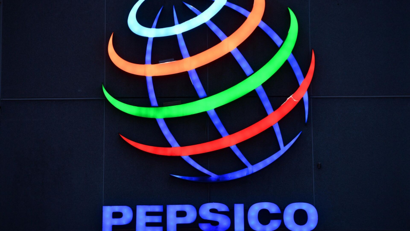 PepsiCo хочет зарегистрировать в России товарный знак для продажи напитков
