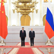 Путин поблагодарил Си Цзиньпина за решение разделить празднование Победы