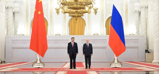 Путин поблагодарил Си Цзиньпина за решение разделить празднование Победы