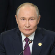 Путин рассказал о развитии института самозанятых