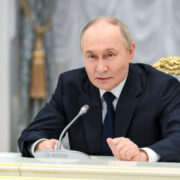 Путин указал на нехватку картофеля и сахарной свеклы