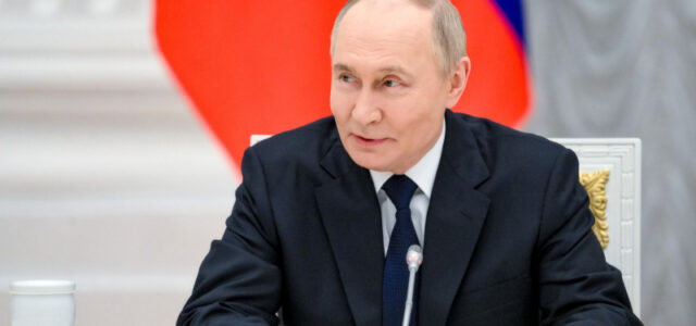 Путин заявил о важности выращивания картошки в России