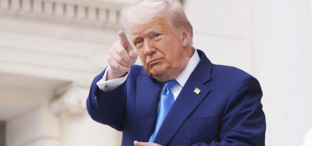 Трамп заявил о повышении пошлин на импорт стали в США