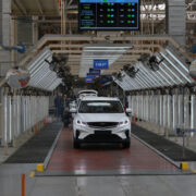 В Минске представили первый электромобиль Geely EX5