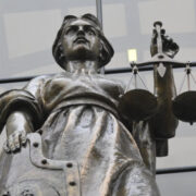 Верховный суд поддержал взыскание с канадского банка в пользу Сбербанка