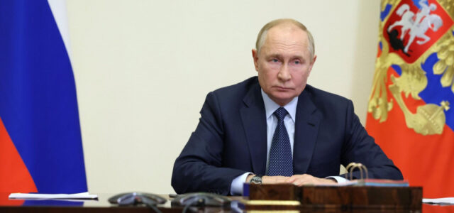 Киев недостаточно финансировал Донбасс и Новороссию, заявил Путин