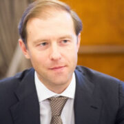 Мантуров призвал развивать биотехнологии в России