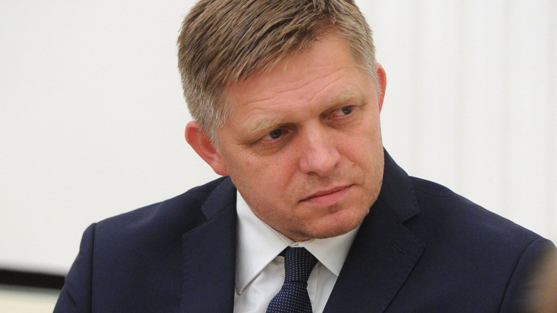 Премьер Словакии сравнил отказ ЕС от российского газа с выстрелом в колено