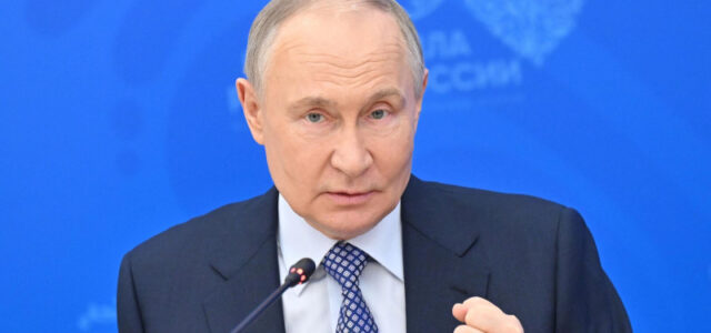 Путин призвал выполнить все задачи по развитию новых регионов