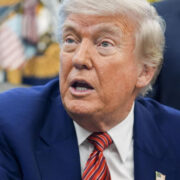 США не откажутся от пошлин даже после Трампа, считает эксперт