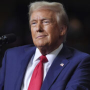Трамп предрек крах американской экономике в случае отмены пошлин