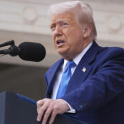 Трамп заявил, что прекратил работу над снятием санкций с Ирана