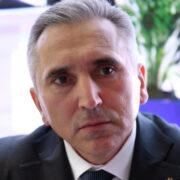 Власти Тюменской области стремятся снизить давление на бизнес, заявил Моор