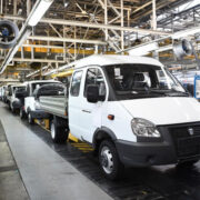 Горьковский автозавод перейдет на четырехдневную рабочую неделю в августе