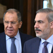 Источник рассказал о встрече глав МИД Турции и России