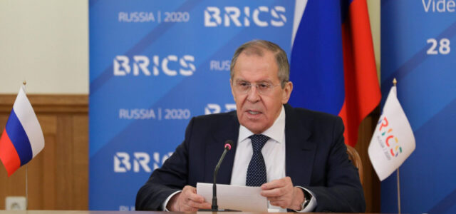Лавров назвал попытки изолировать страны от процессов в сфере ИИ опасными