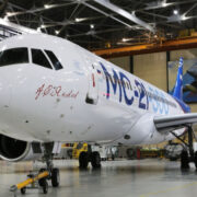 Мишустин рассказал, когда начнут серийное производство МС-21 и «Байкала»