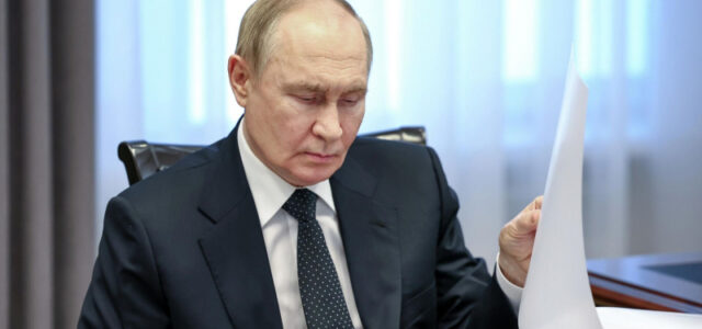 Путин проявляет политическую волю, заявил Мадуро