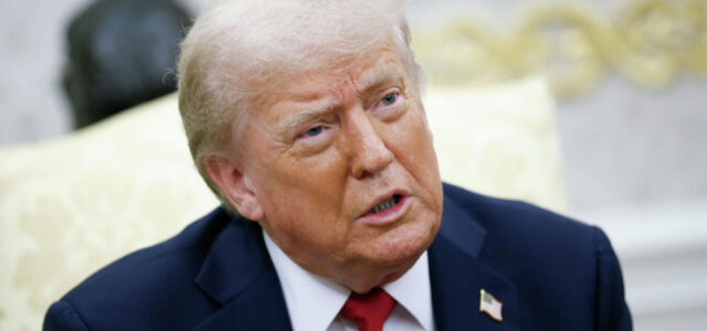 Российский рынок акций усилил рост после заявлений Трампа об Украине